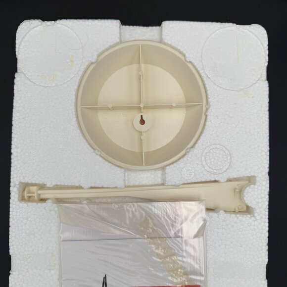 Barbie Gay Parisienne 1959 Repro Porcelain Mattel 9973-9993 Shipper Limited Edit - Picture 9 of 15